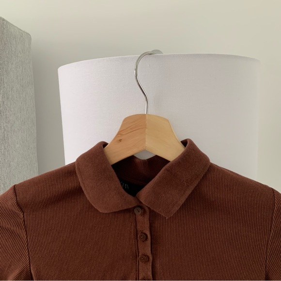 3/30$🤍 ZARA | Brown polo cropped tee - Picture 3 of 4